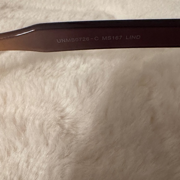 NWT Chic Martha Stewart Sunglasses with Brown Tint main image 6